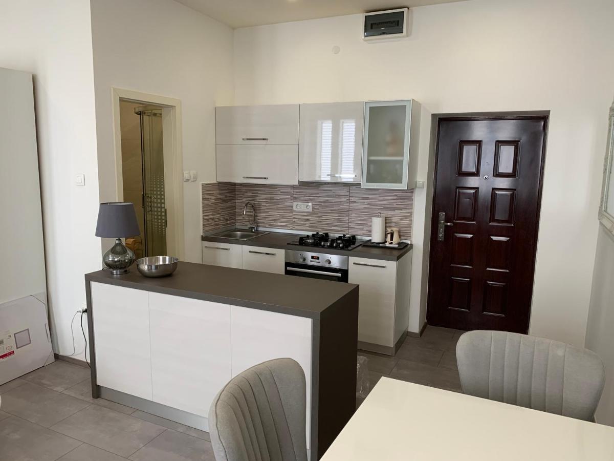 Zara City Apartments מראה חיצוני תמונה