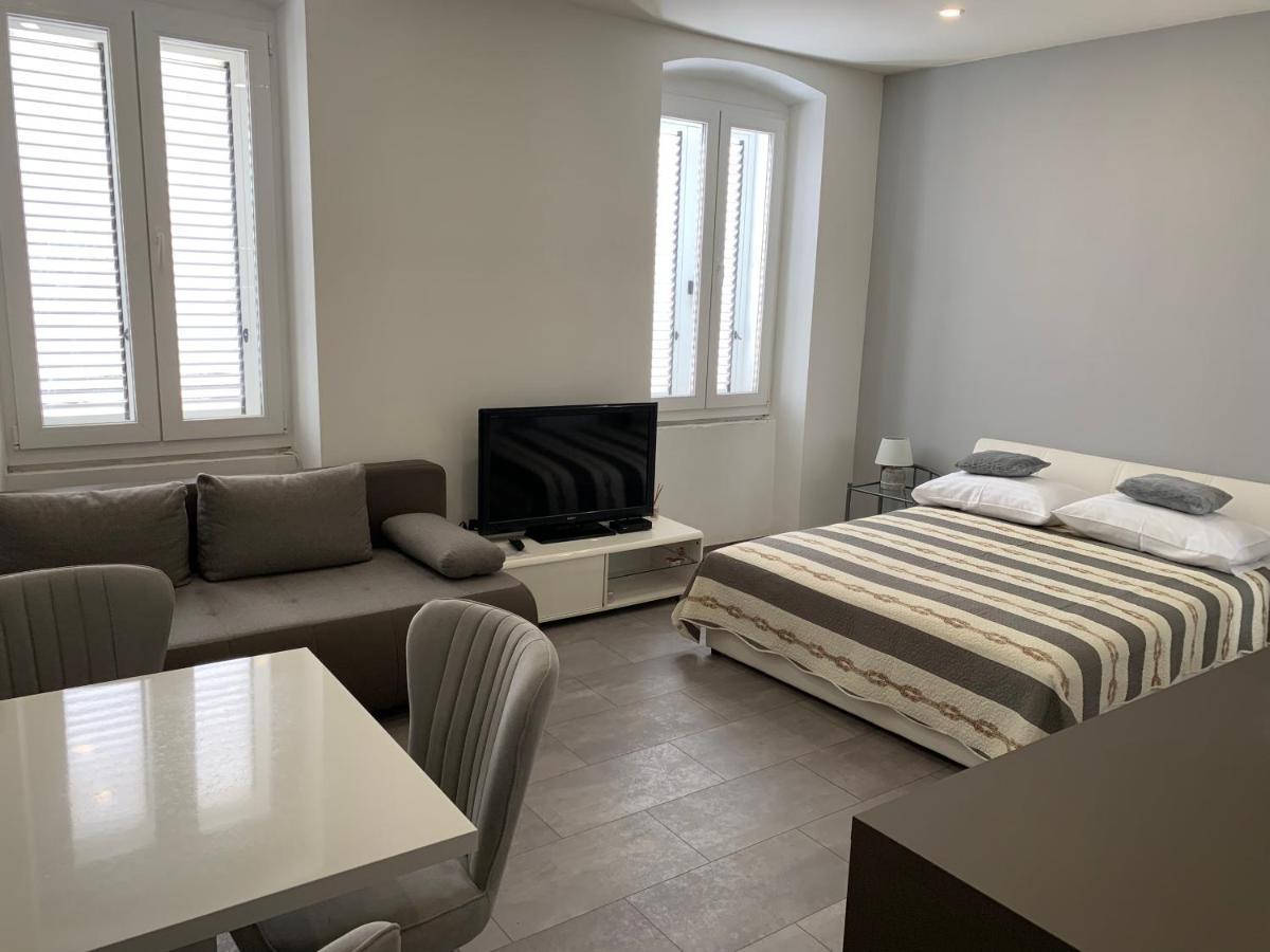 Zara City Apartments מראה חיצוני תמונה